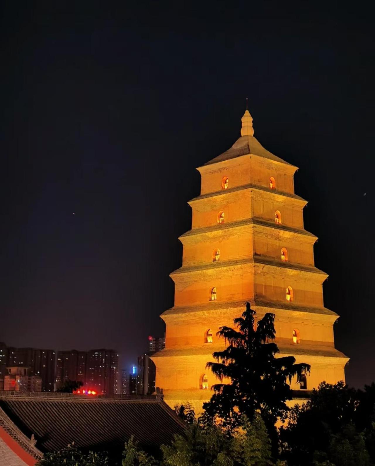 Campanile Xi'An Bell Tower Huimin Street Hotel Exterior photo